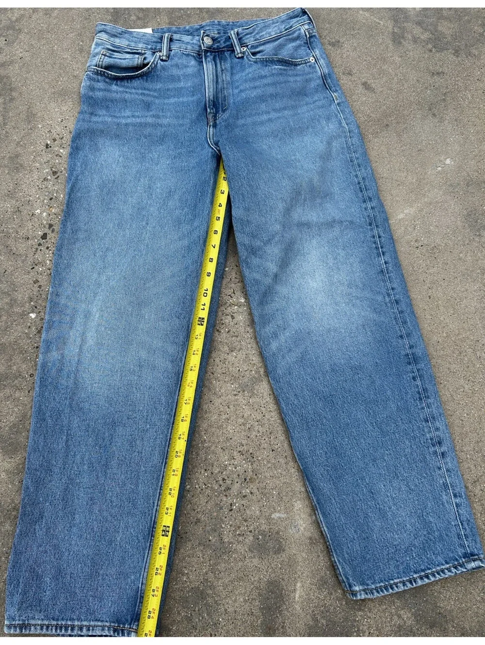 H&M 90’s Baggy Denim Blue Jeans Size 32W x 32L  Cotton Light Fading Loose Fit